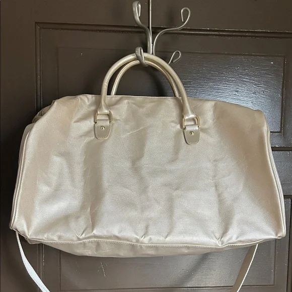 Michael Kors Cream Travel Bag - Picture 4 of 8